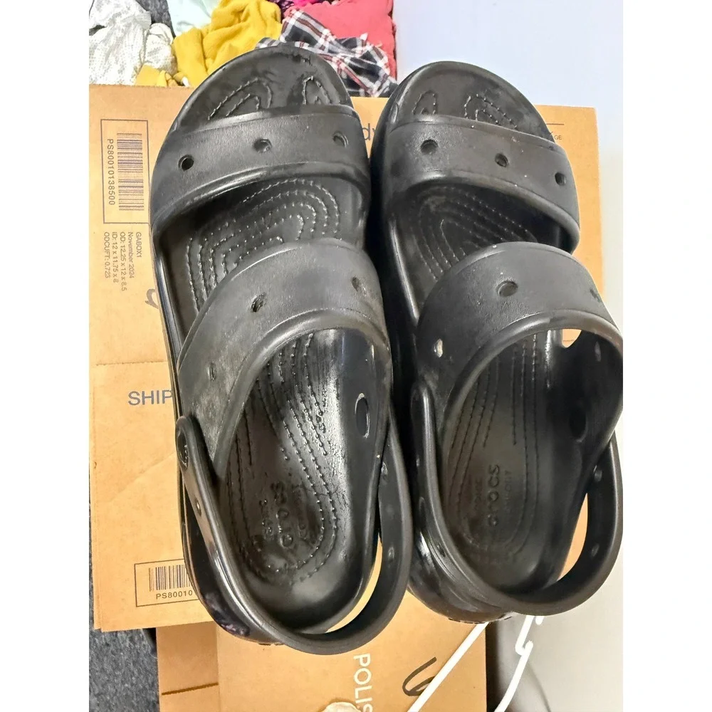 Crocs Mega Crush Sandal Black Platform Lug Sole Womens 9 Mens 7 207989-001